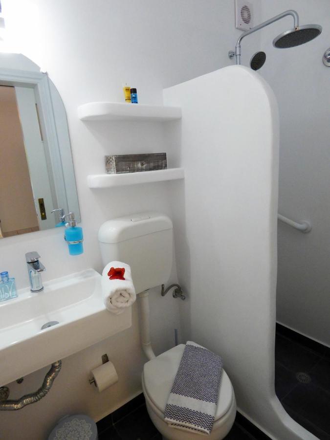 阿达玛斯 特沙罗客房旅馆酒店 外观 照片